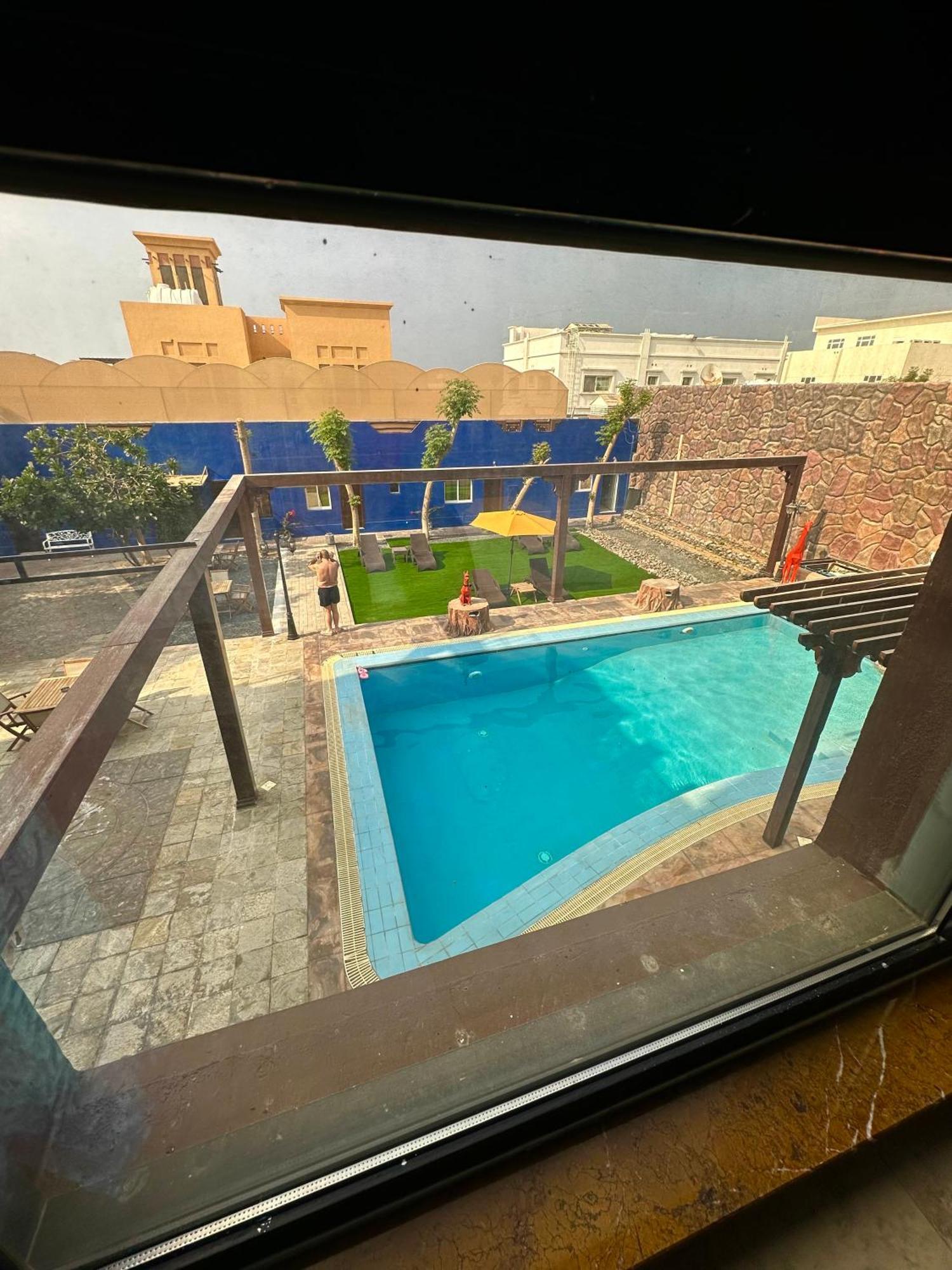 Dari Dubai Exterior foto