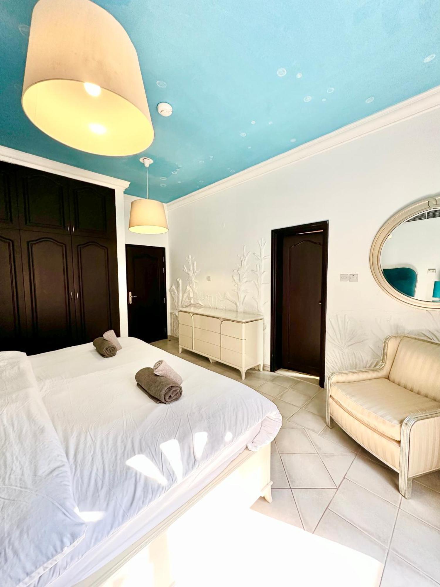 Dari Dubai Exterior foto